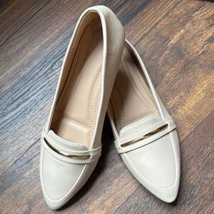 Elegant Cream Loafers